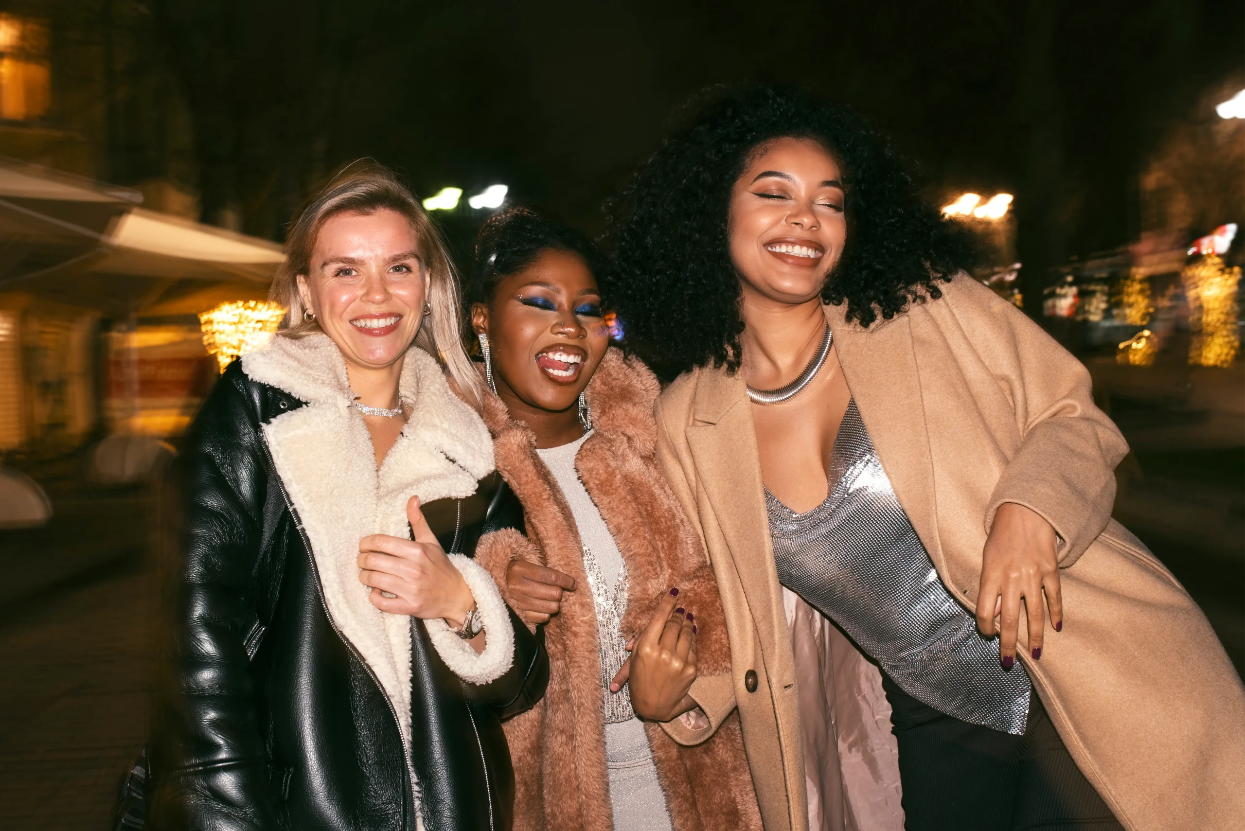 friendly_sociable_soiree_event